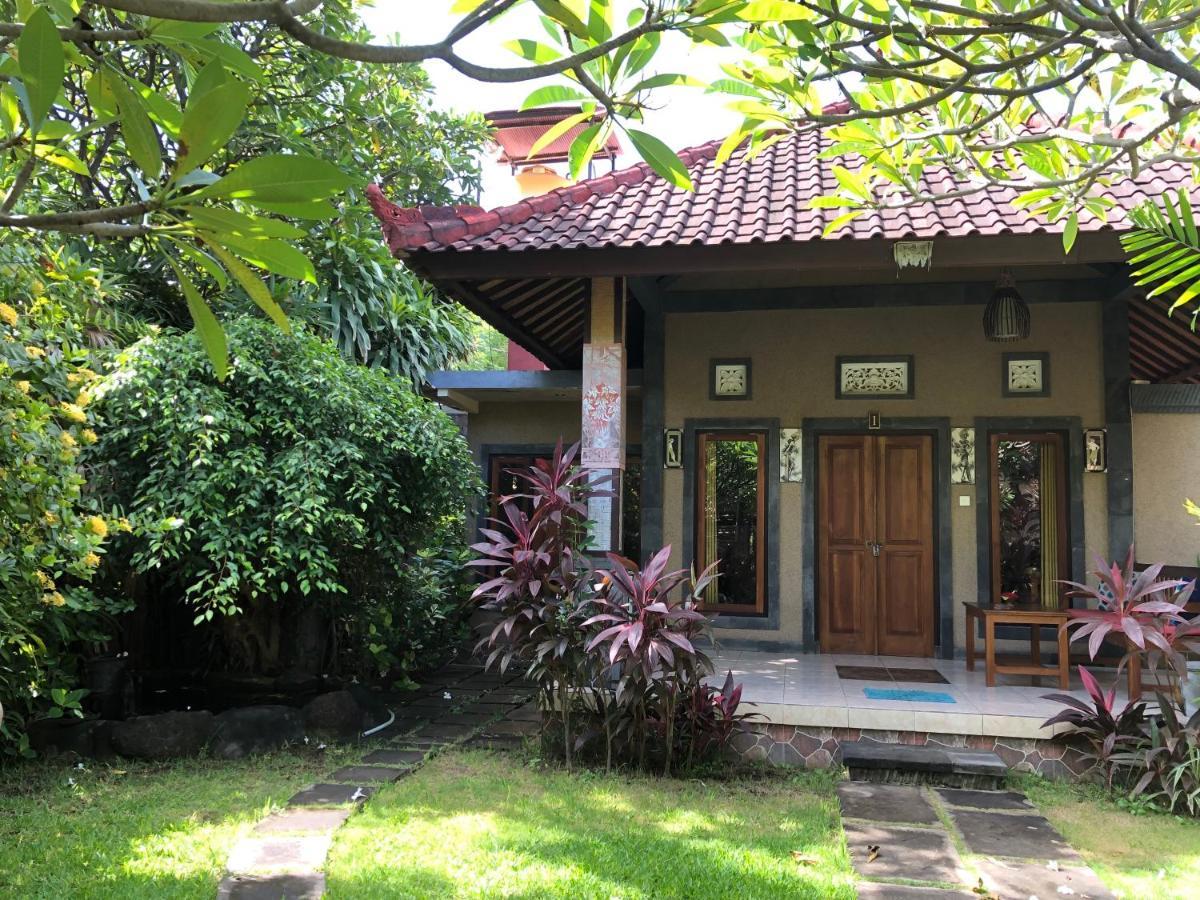 Pondok Shindu Guest House ペムテラン エクステリア 写真