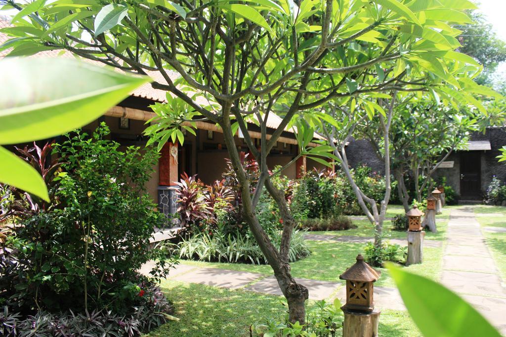 Pondok Shindu Guest House ペムテラン エクステリア 写真