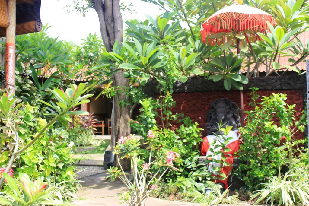 Pondok Shindu Guest House ペムテラン エクステリア 写真