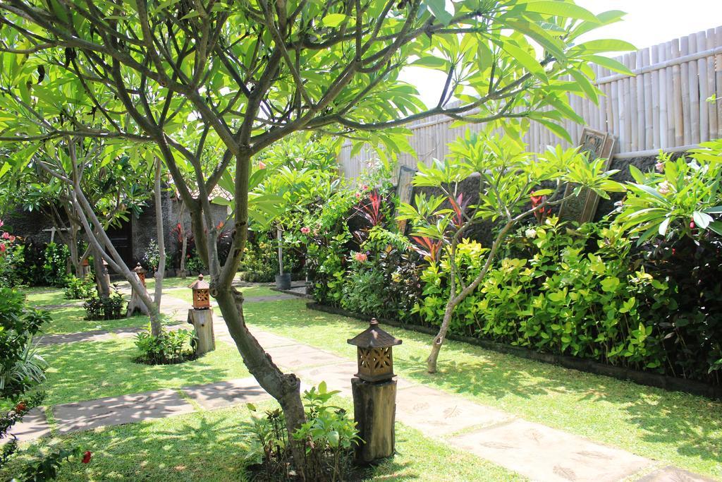 Pondok Shindu Guest House ペムテラン エクステリア 写真