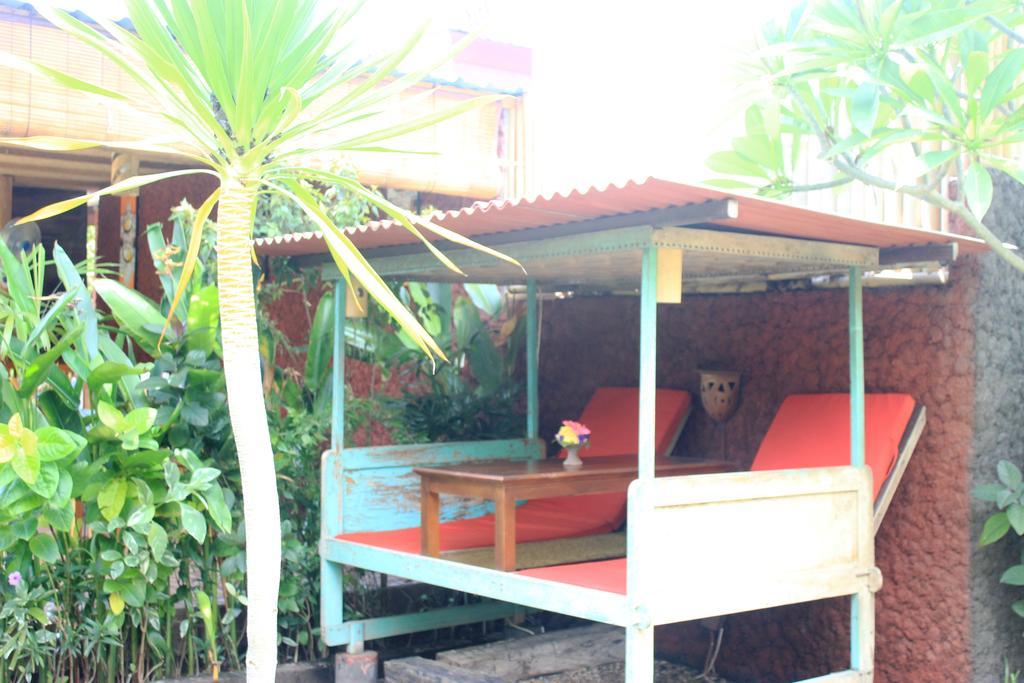 Pondok Shindu Guest House ペムテラン エクステリア 写真