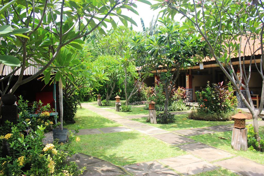 Pondok Shindu Guest House ペムテラン エクステリア 写真