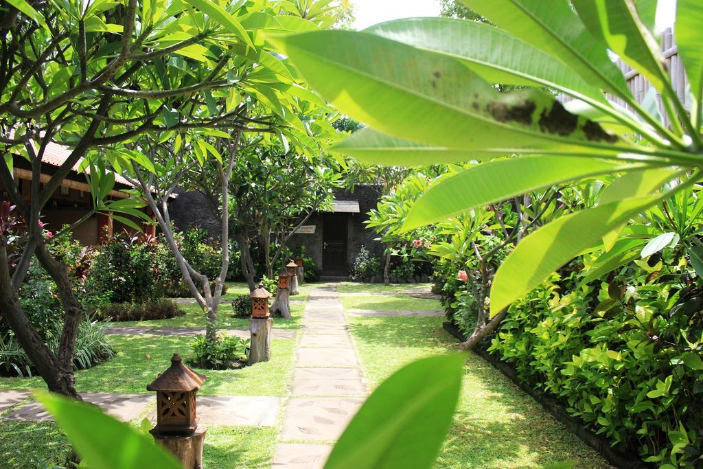 Pondok Shindu Guest House ペムテラン エクステリア 写真