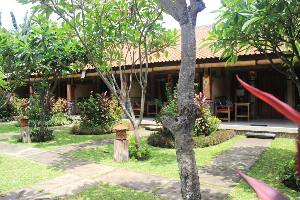 Pondok Shindu Guest House ペムテラン エクステリア 写真
